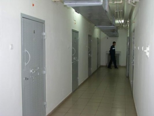 Poliţistul de la Operaţiuni Speciale, Petre Larie, rămâne după gratii